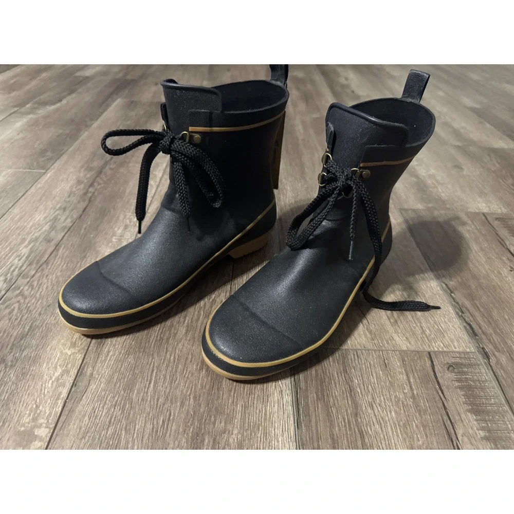 Chooka Waterproof Rain Boots Women's Size 8‎ Lace Up Ankle Memory Foam Black